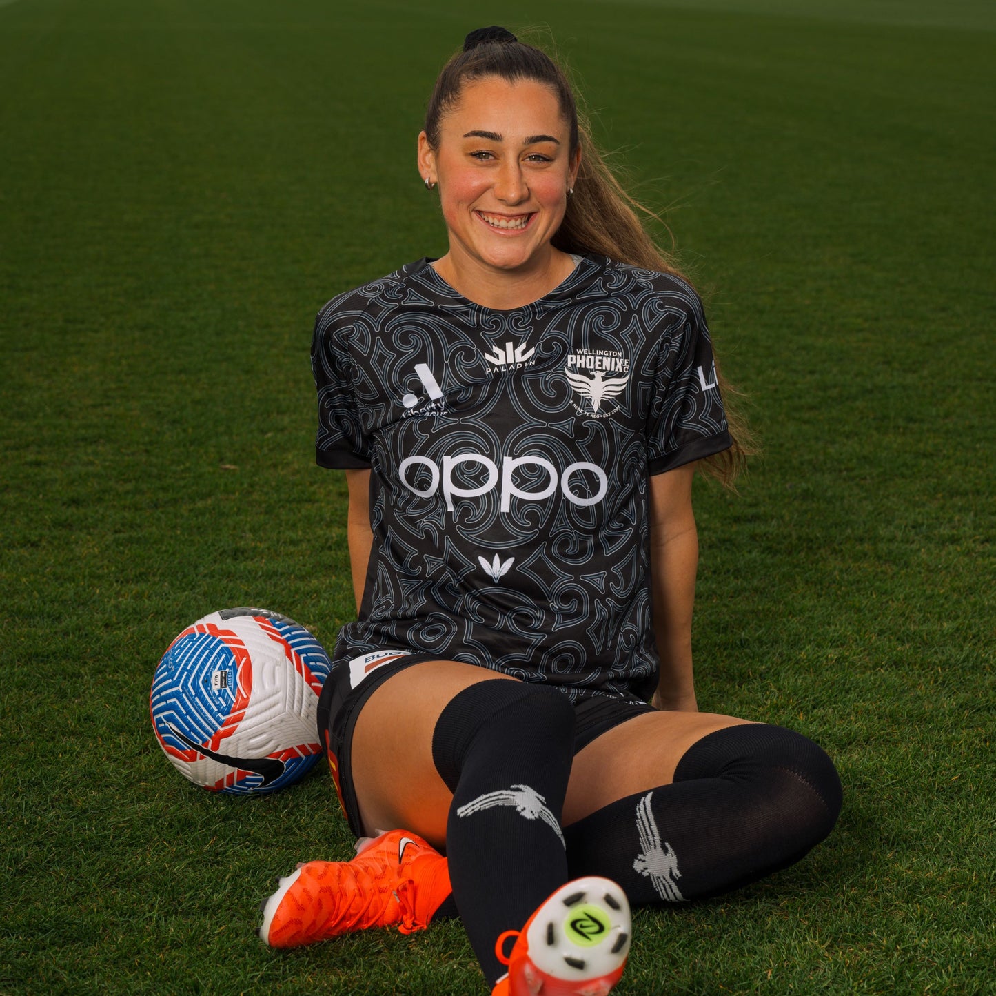 Wellington Phoenix Liberty A-League Replica Black Jersey - Women