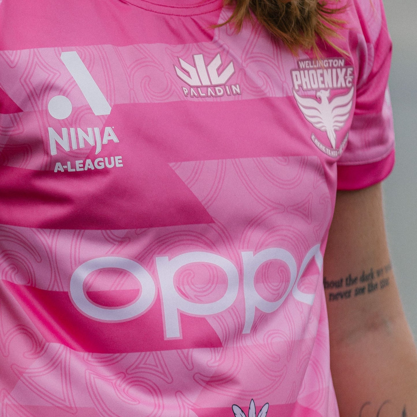 Wellington Phoenix A-League Women's Replica Pink GK Jersey - Kids